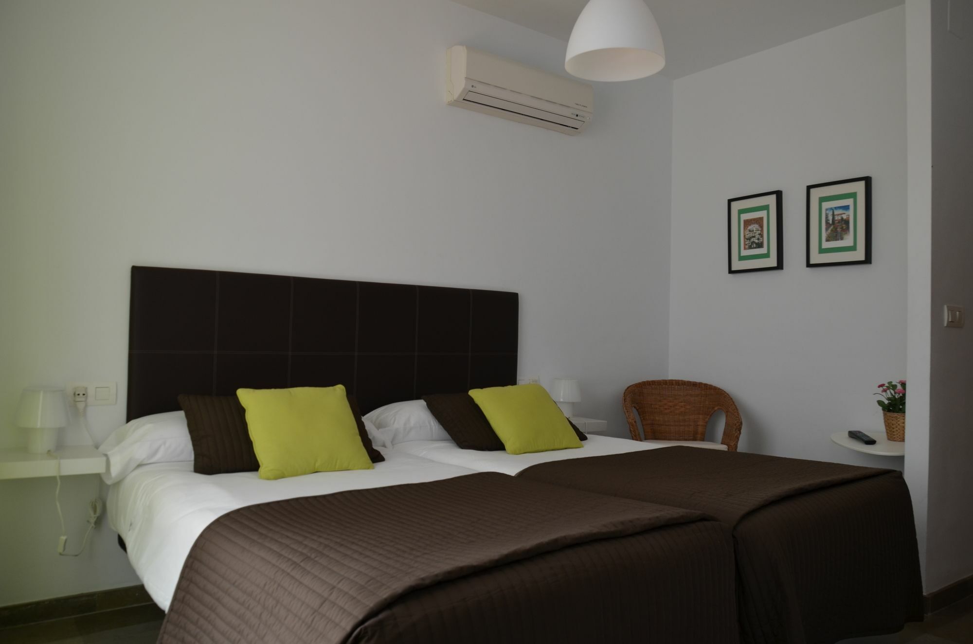 Apartamentos San Isidro 44 Granada Bagian luar foto